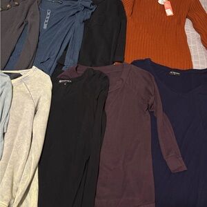 Lot of 9 long sleeves